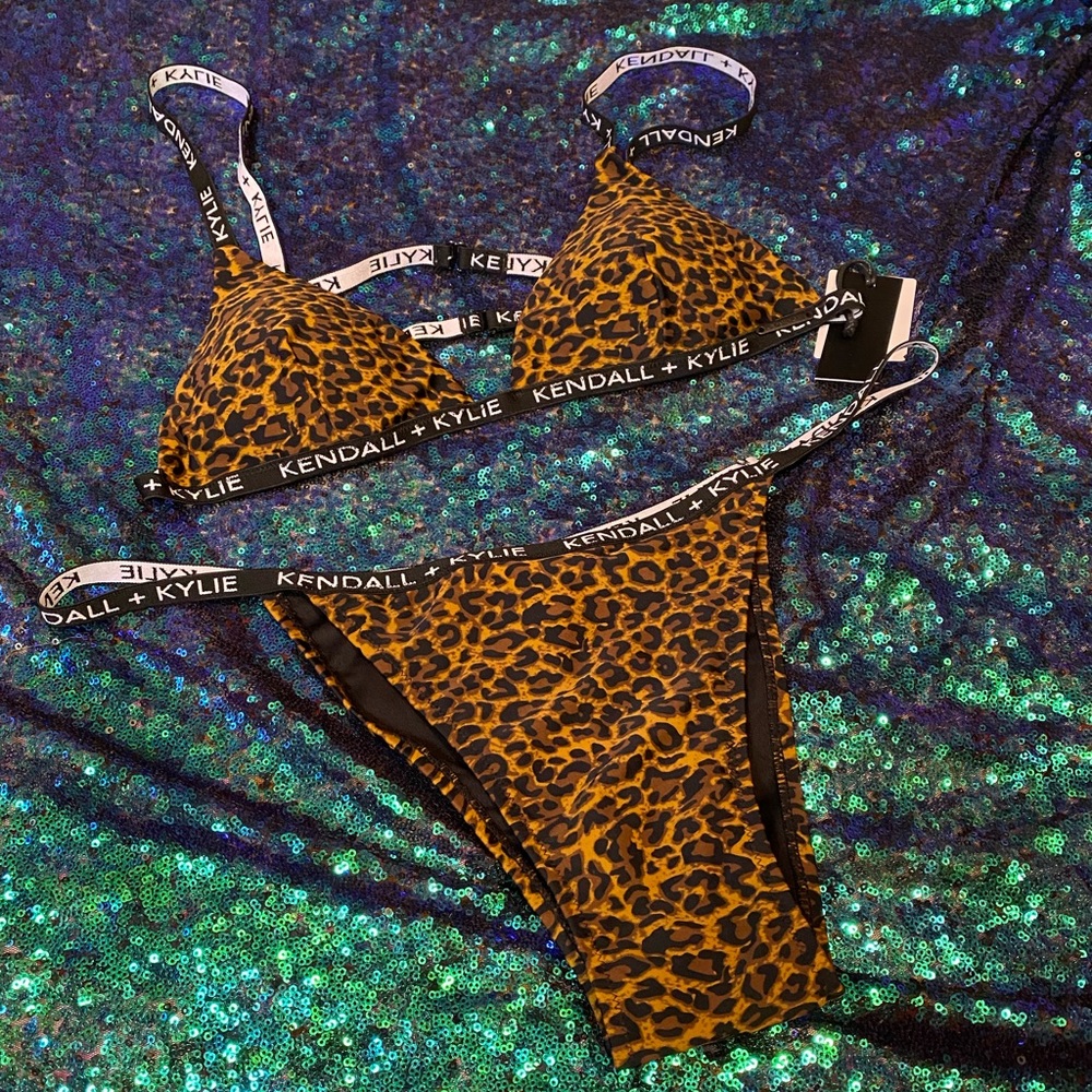 Kendall and Kylie leopard bikini